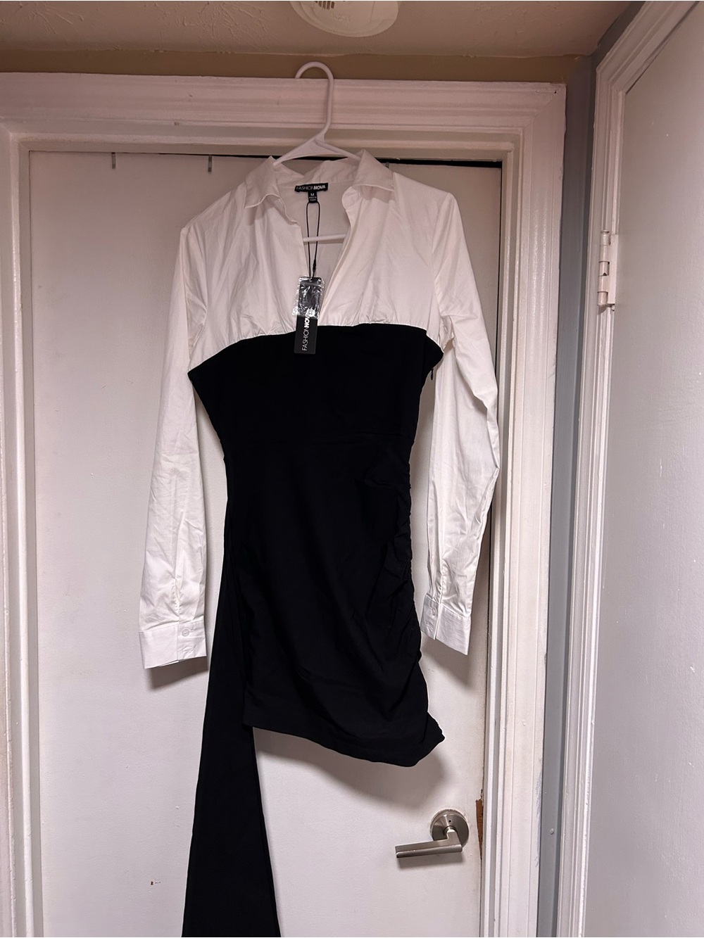 Fashion Nova Black & White Long Sleeve Two-Tone Shirt Dress